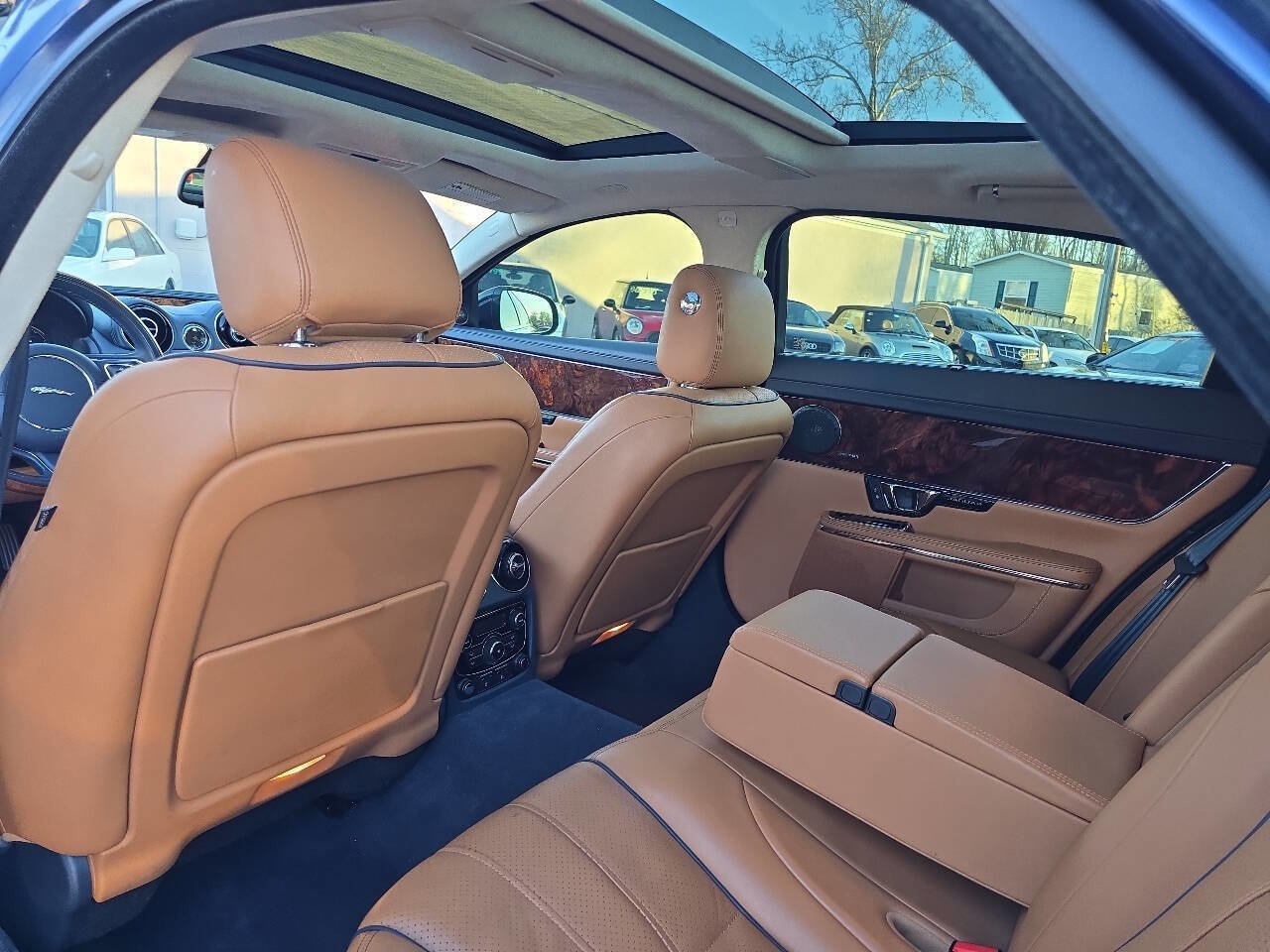 Used 2014 Jaguar XJ L Portfolio image 21