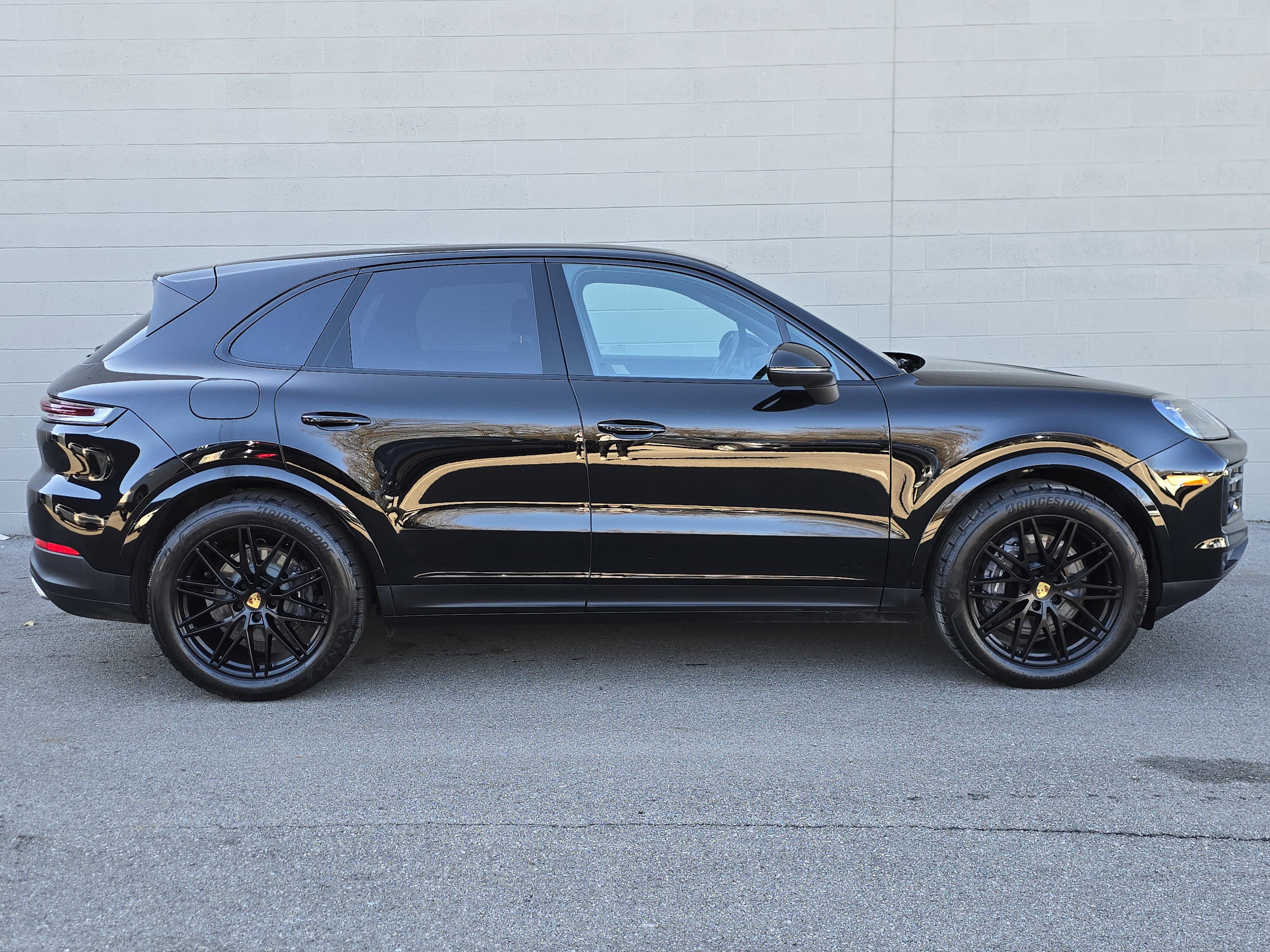 Certified 2024 Porsche Cayenne image 10