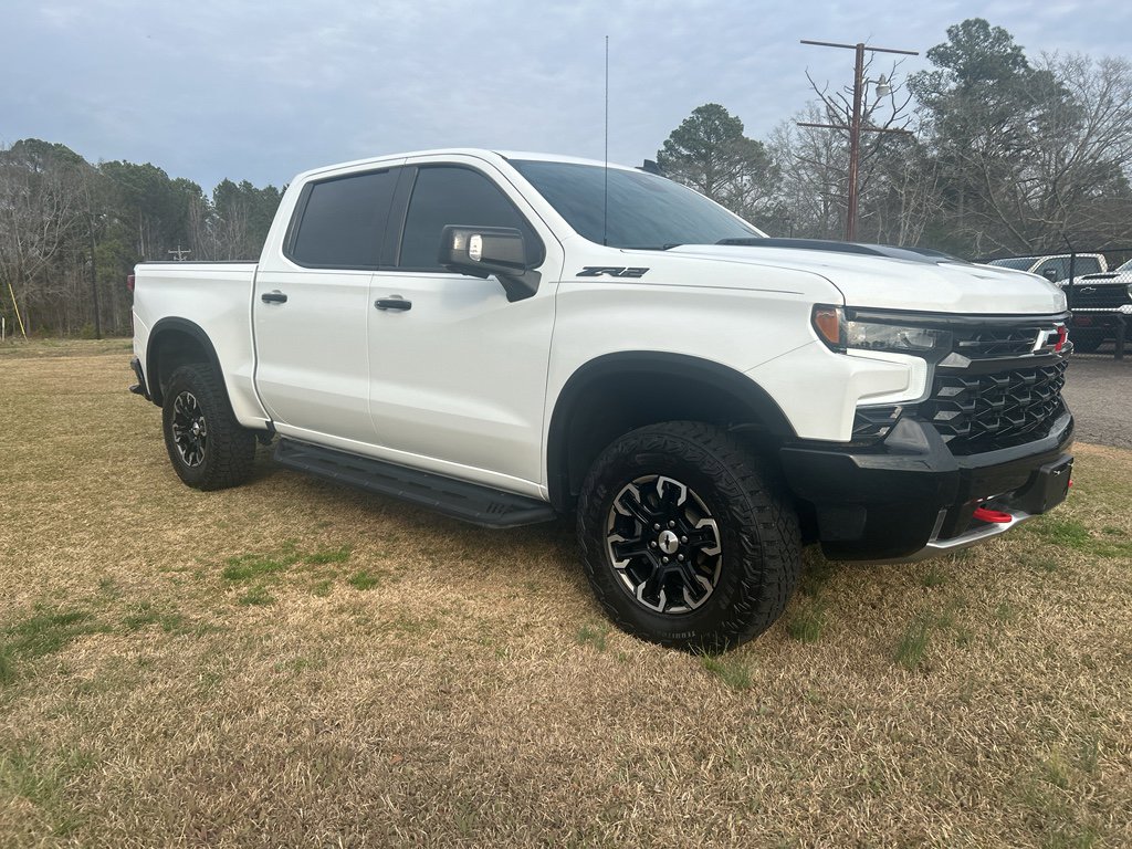 Used 2023 Chevrolet Silverado 1500 ZR2 w/ Technology Package image 7