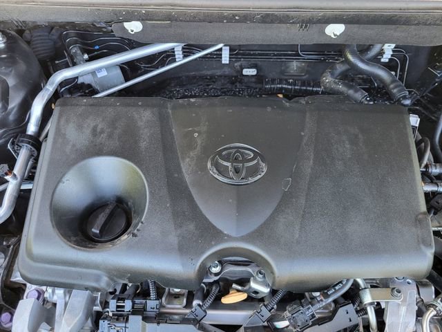 Used 2020 Toyota RAV4 LE image 23