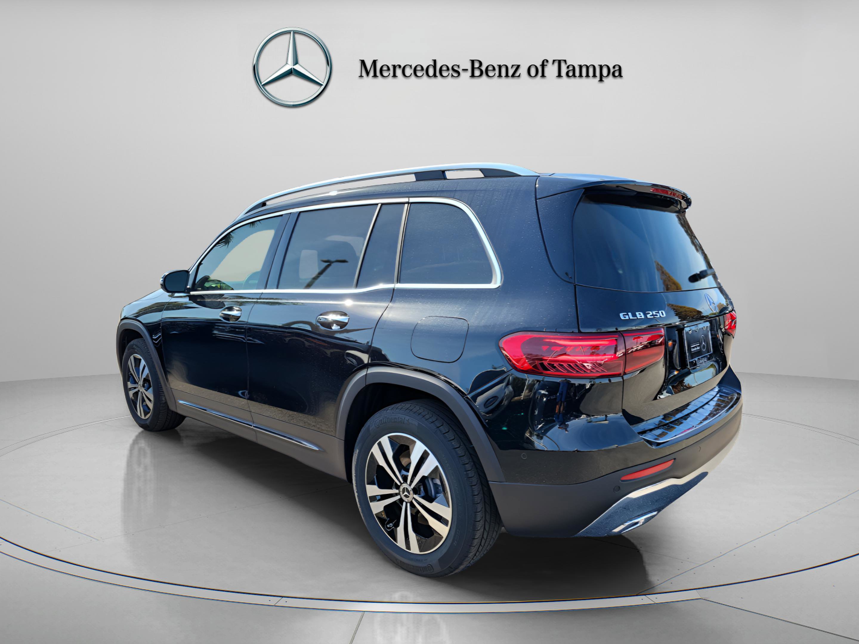 Certified 2025 Mercedes-Benz GLB 250 image 2