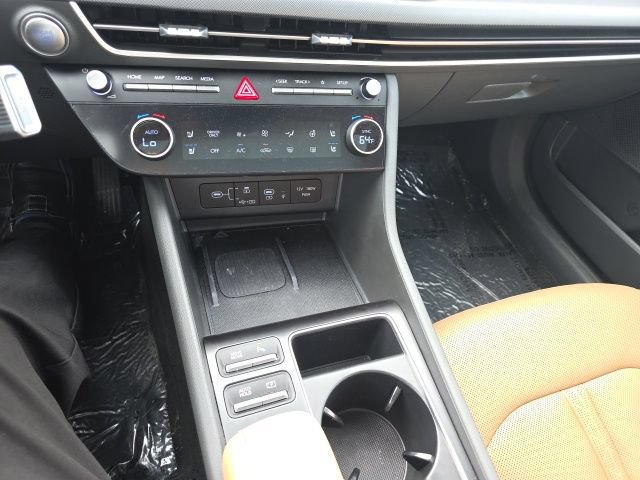 Used 2025 Hyundai Sonata Limited FWD image 10