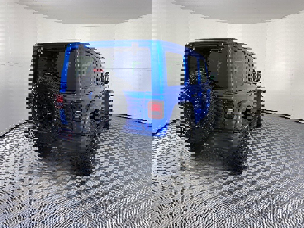 Used 2022 Jeep Wrangler Unlimited Willys image 7