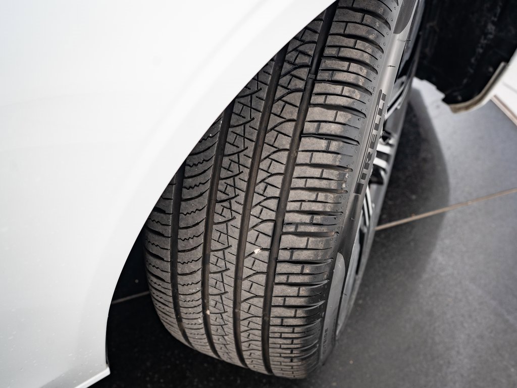 Used 2024 Volvo S90 T8 Ultimate image 41