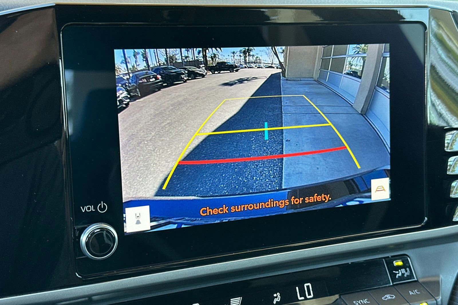 Used 2025 Toyota Camry SE image 19