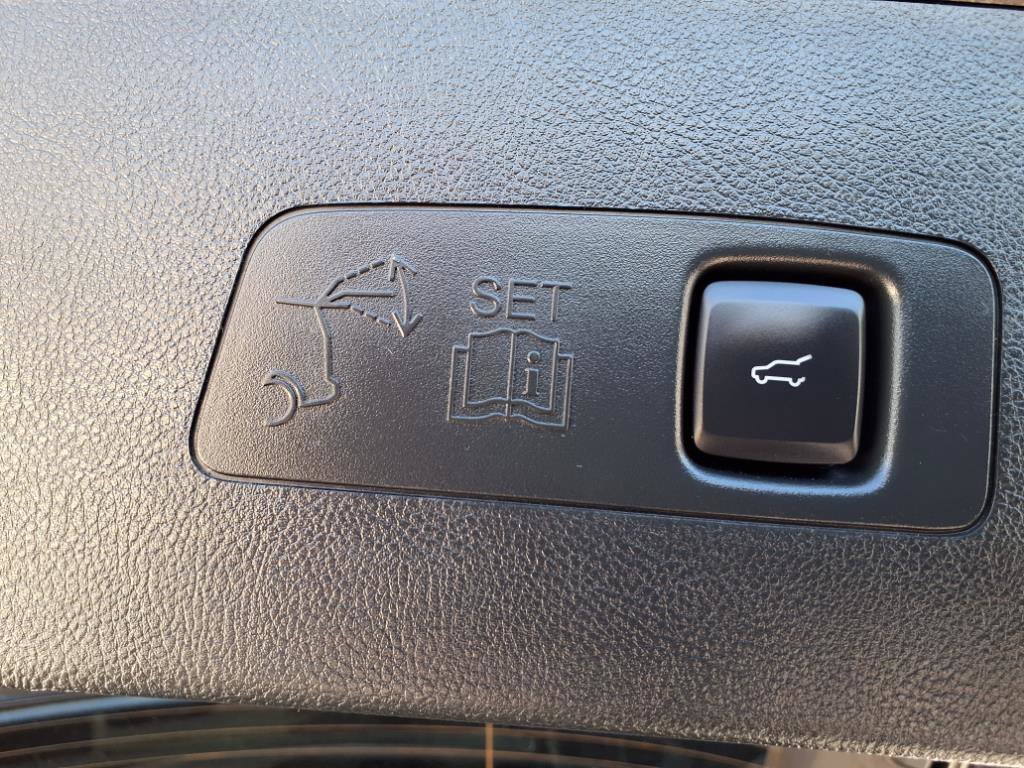 Certified 2022 Lincoln Corsair Reserve w/ Equipment Group 201A image 15