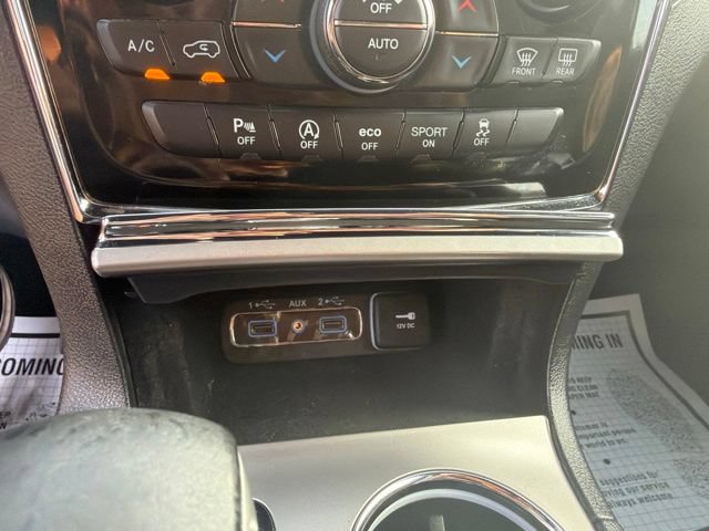 Used 2019 Jeep Grand Cherokee Limited AWD/4WD image 21