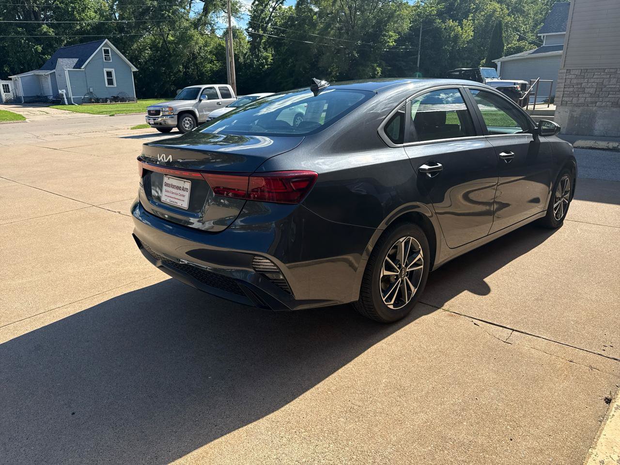 Used 2024 Kia Forte LXS FWD image 4