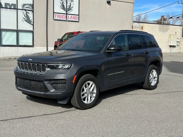 Used 2025 Jeep Grand Cherokee Laredo X w/ Luxury Tech Group I image 10