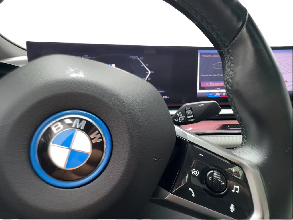 Used 2024 BMW i5 eDrive40i w/ Executive Package RWD image 46