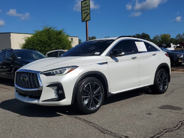 Used 2025 INFINITI QX55 Essential AWD/4WD image 3