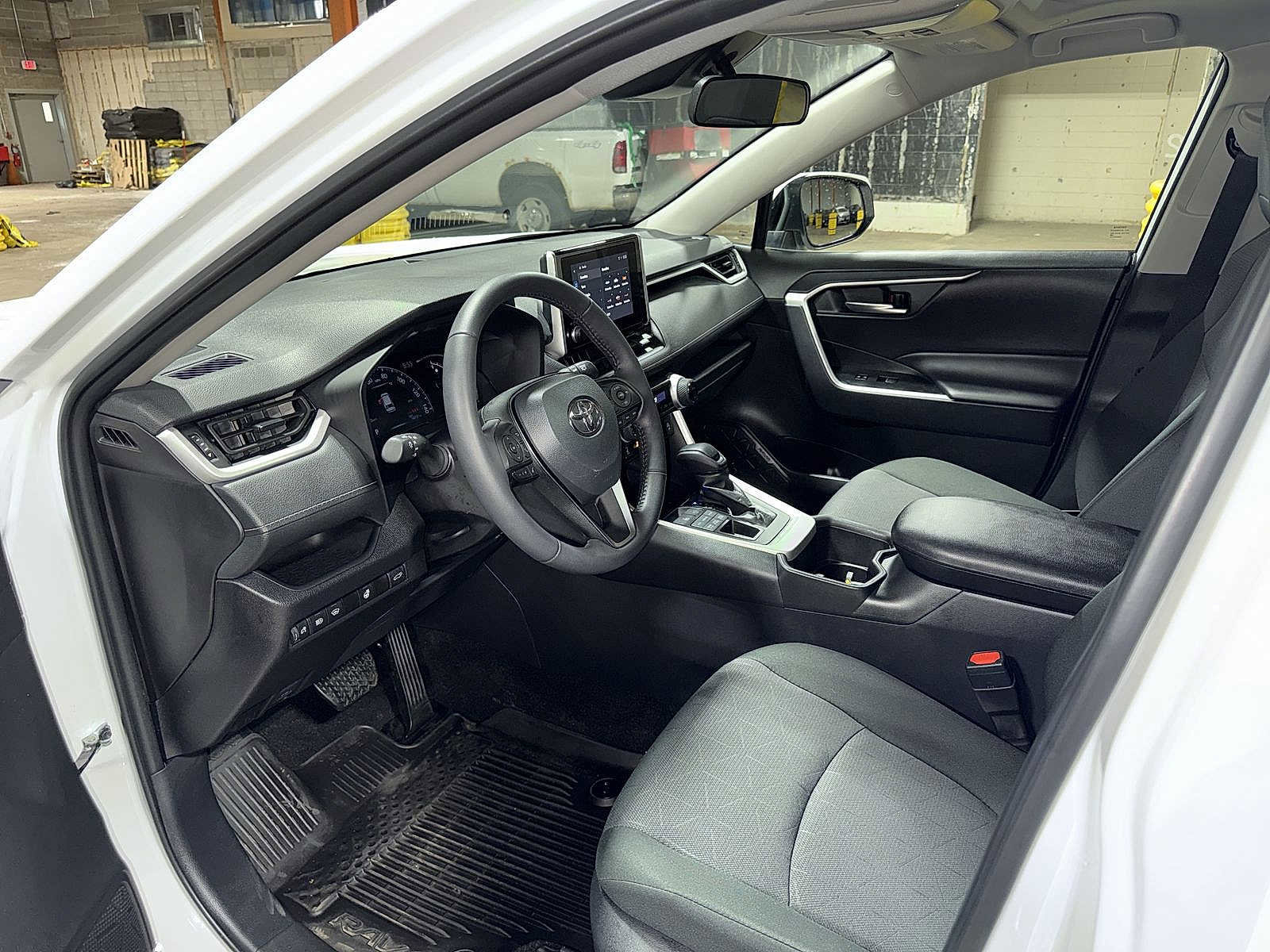 Certified 2024 Toyota RAV4 XLE w/ Convenience Package AWD/4WD image 29