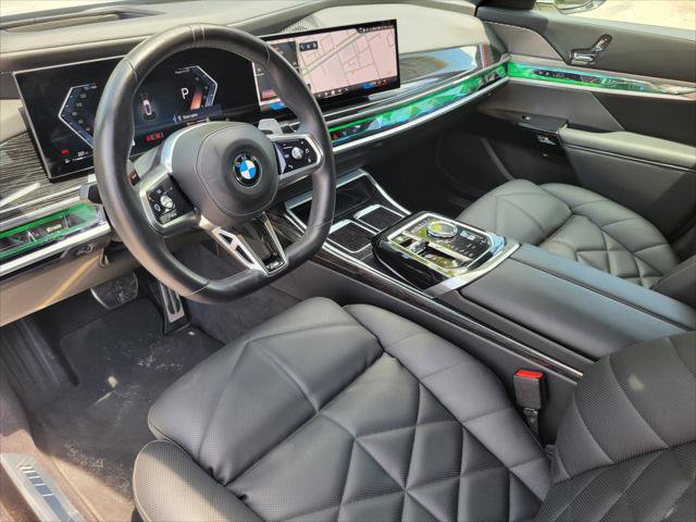 Used 2025 BMW 740i xDrive AWD/4WD image 20