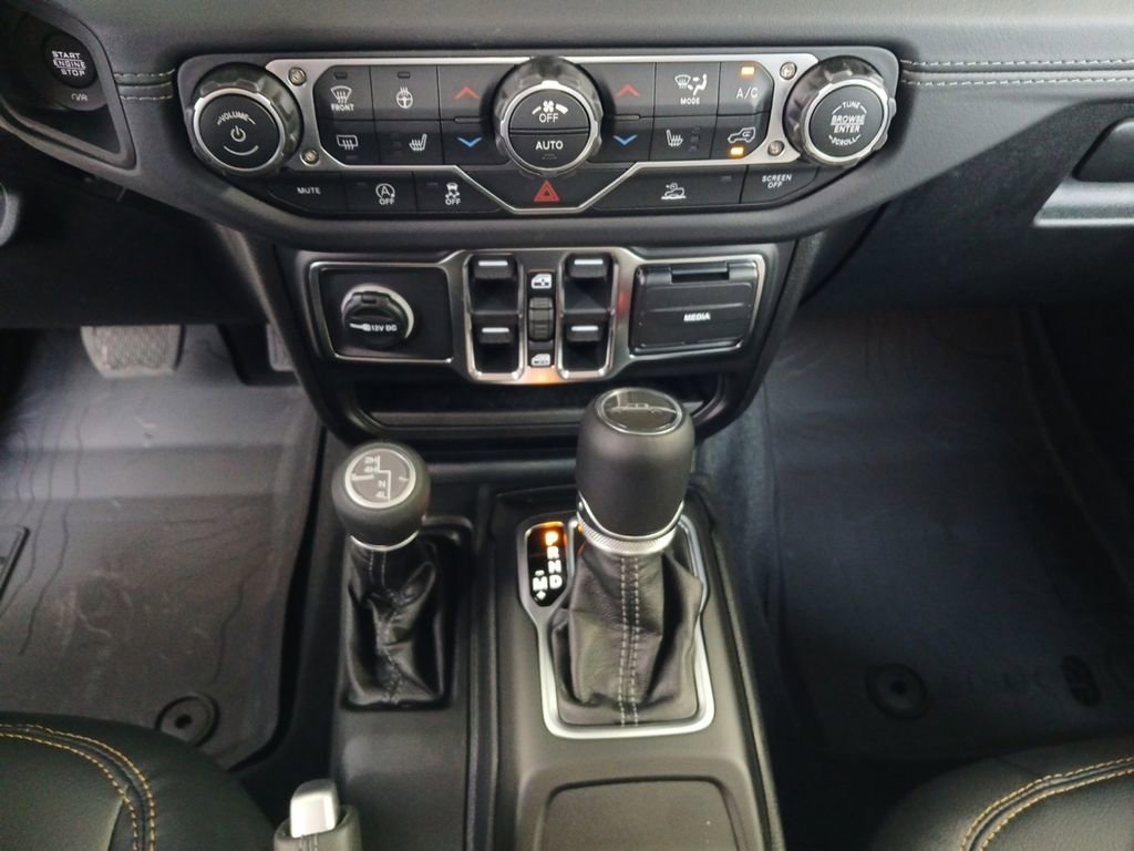 New 2026 Jeep Gladiator Sport AWD/4WD image 10
