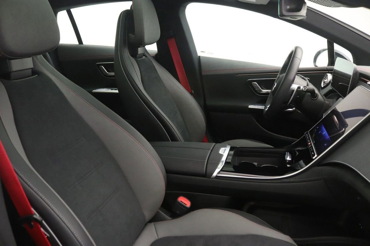 Used 2023 Mercedes-Benz EQE AMG 4MATIC Sedan image 31