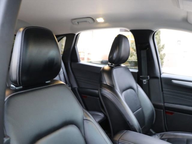 Used 2023 Ford Escape Platinum image 8