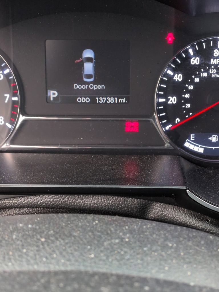 Used 2011 Kia Optima SX