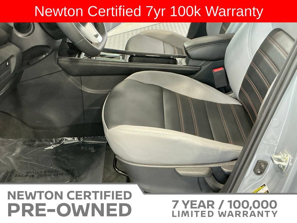 Used 2024 Nissan Kicks SR w/ SR Premium Package FWD image 16