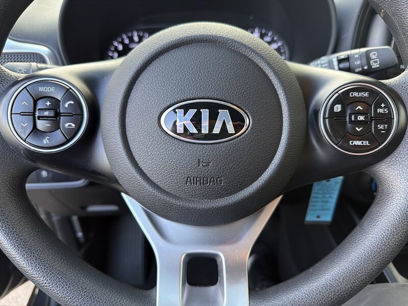 Used 2021 Kia Soul LX image 20