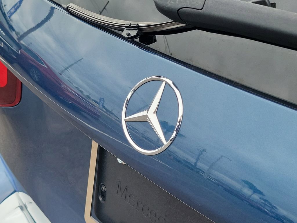 Used 2021 Mercedes-Benz GLB 250 w/ Premium Package image 6