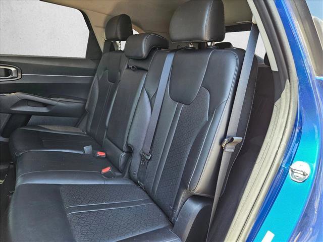Used 2023 Kia Sorento S FWD image 12