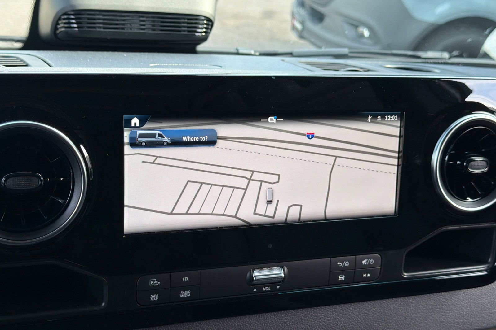 New 2025 Mercedes-Benz Sprinter 2500 image 13