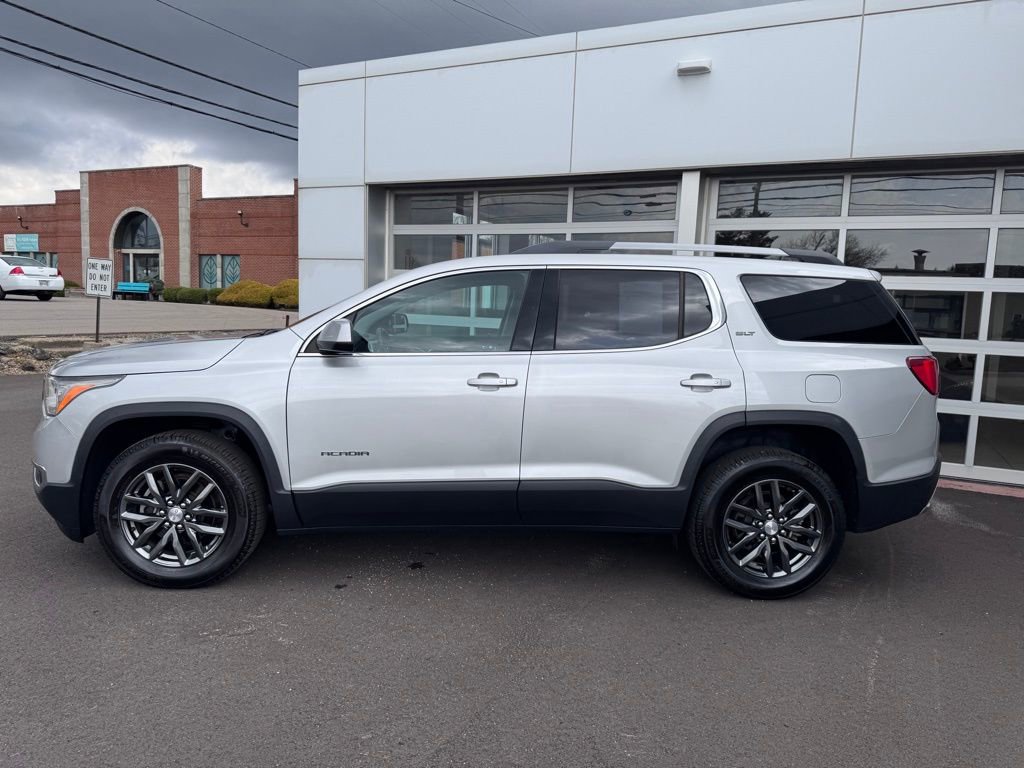 Used 2019 GMC Acadia SLT image 2