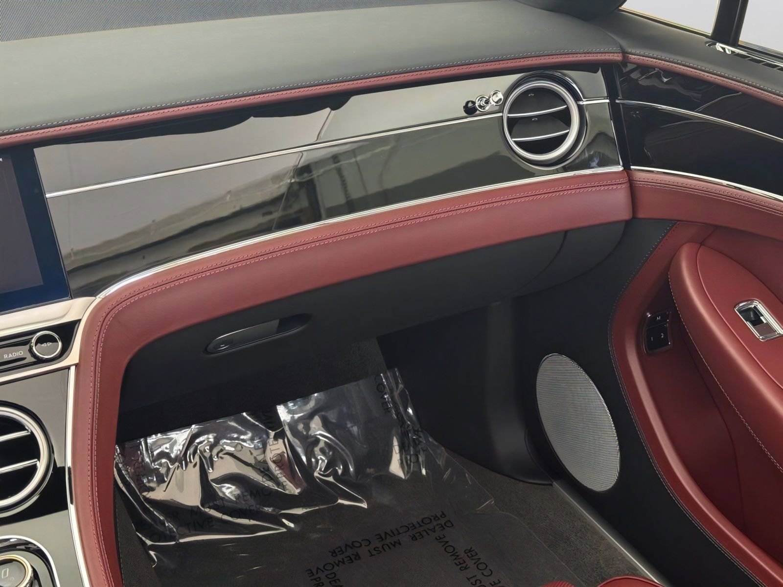 New 2026 Bentley Continental GTC AWD/4WD image 38