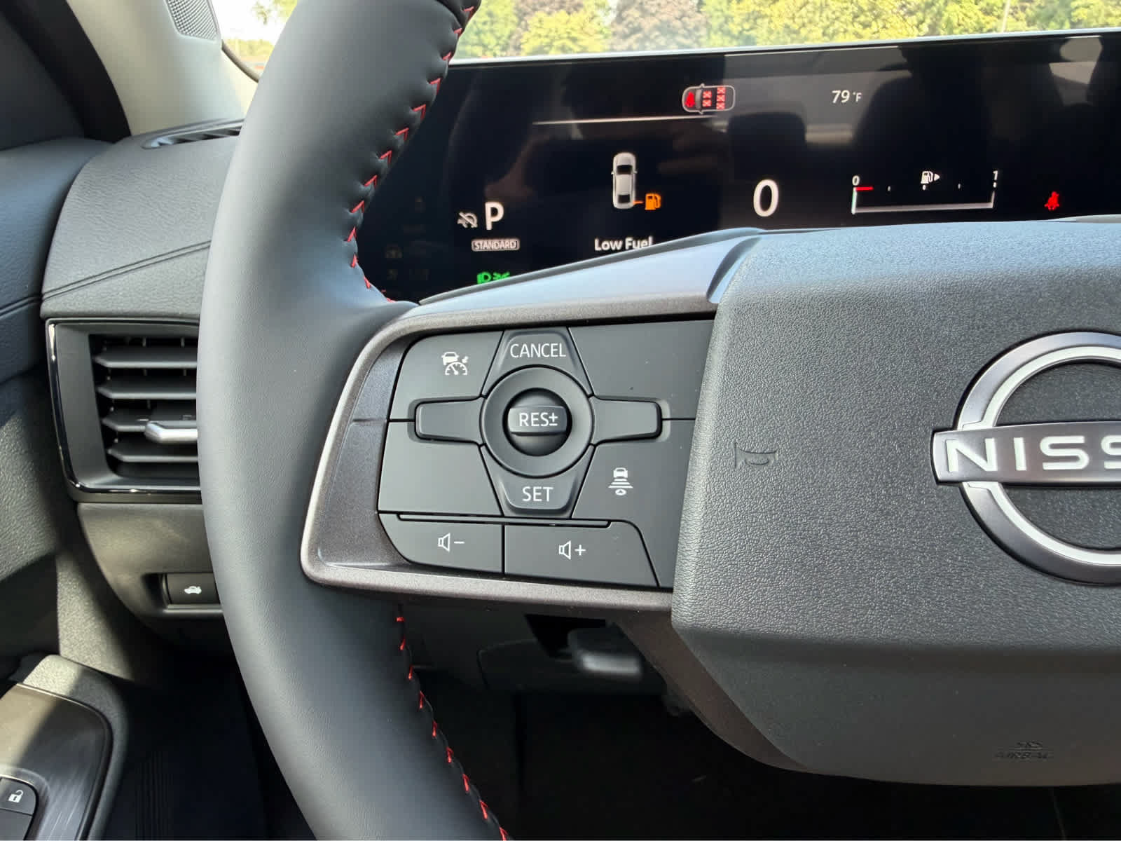 New 2027 Nissan Sentra SR w/ Floor Mat Package FWD image 16