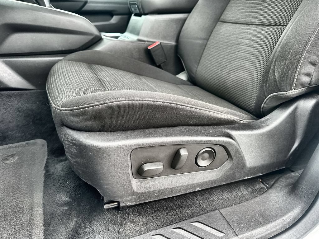 Used 2023 GMC Canyon Elevation w/ Convenience Package AWD/4WD image 12
