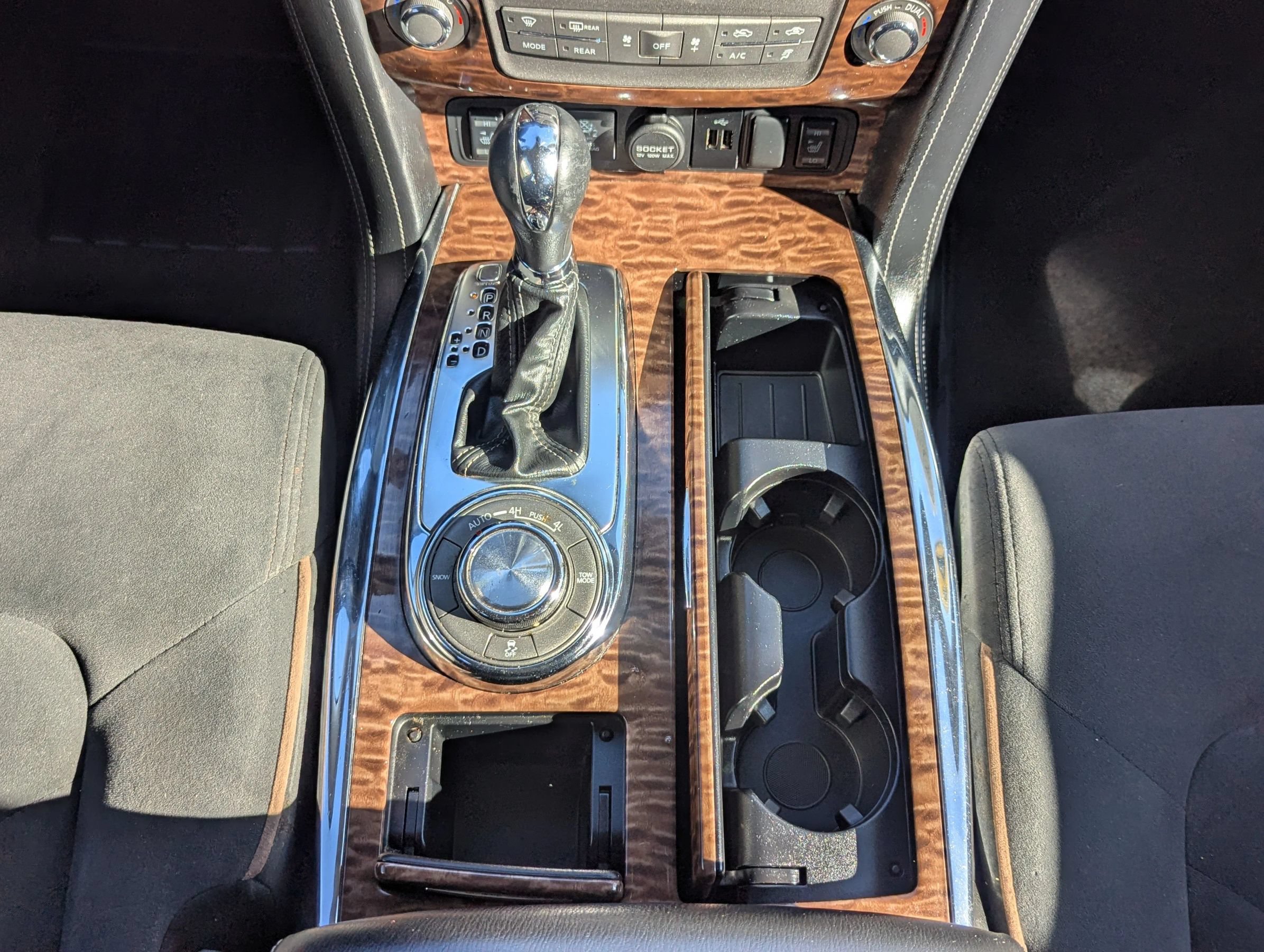 Used 2019 Nissan Armada SV w/ Driver Package AWD/4WD image 20