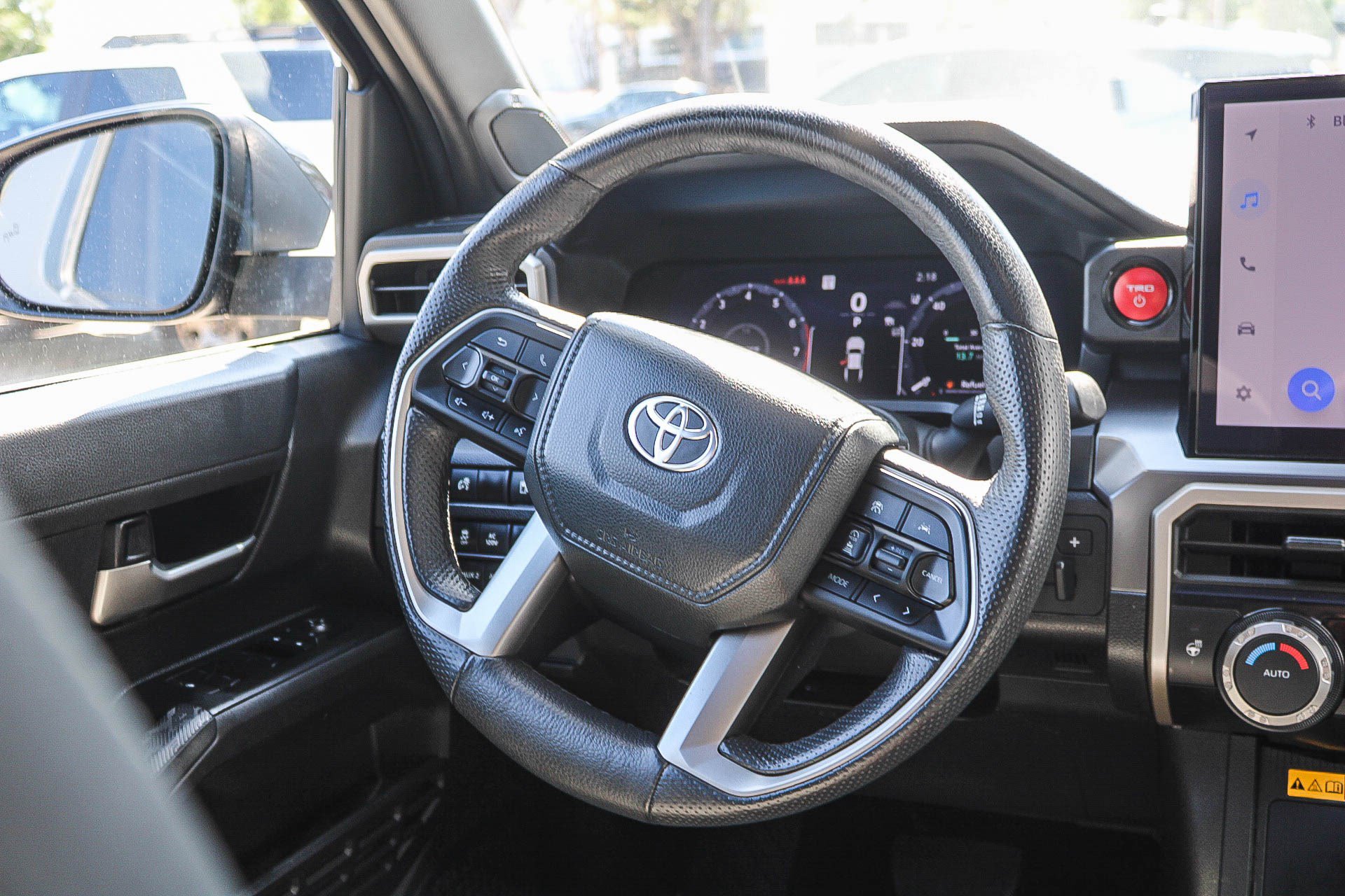 Used 2024 Toyota Tacoma TRD Off-Road w/ TRD Off Road Upgrade Package AWD/4WD image 17