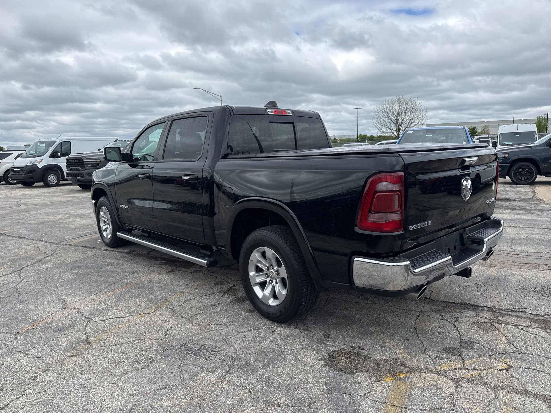 Used 2022 RAM 1500 Laramie AWD/4WD image 8