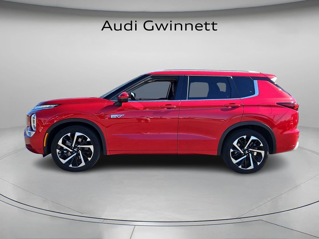 Used 2023 Mitsubishi Outlander SEL image 3