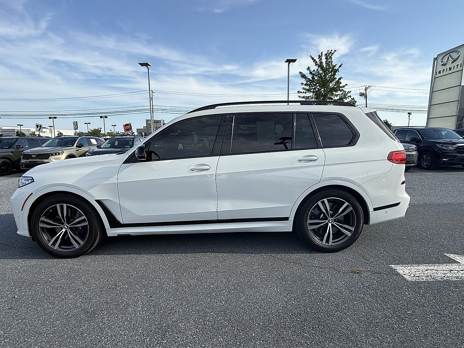 Used 2021 BMW X7 M50i AWD/4WD image 7