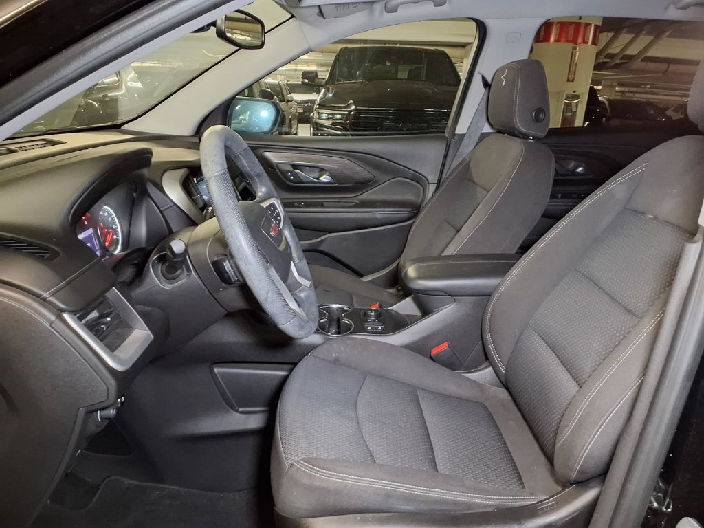 Certified 2022 GMC Terrain SLE w/ Driver Convenience Package FWD image 15