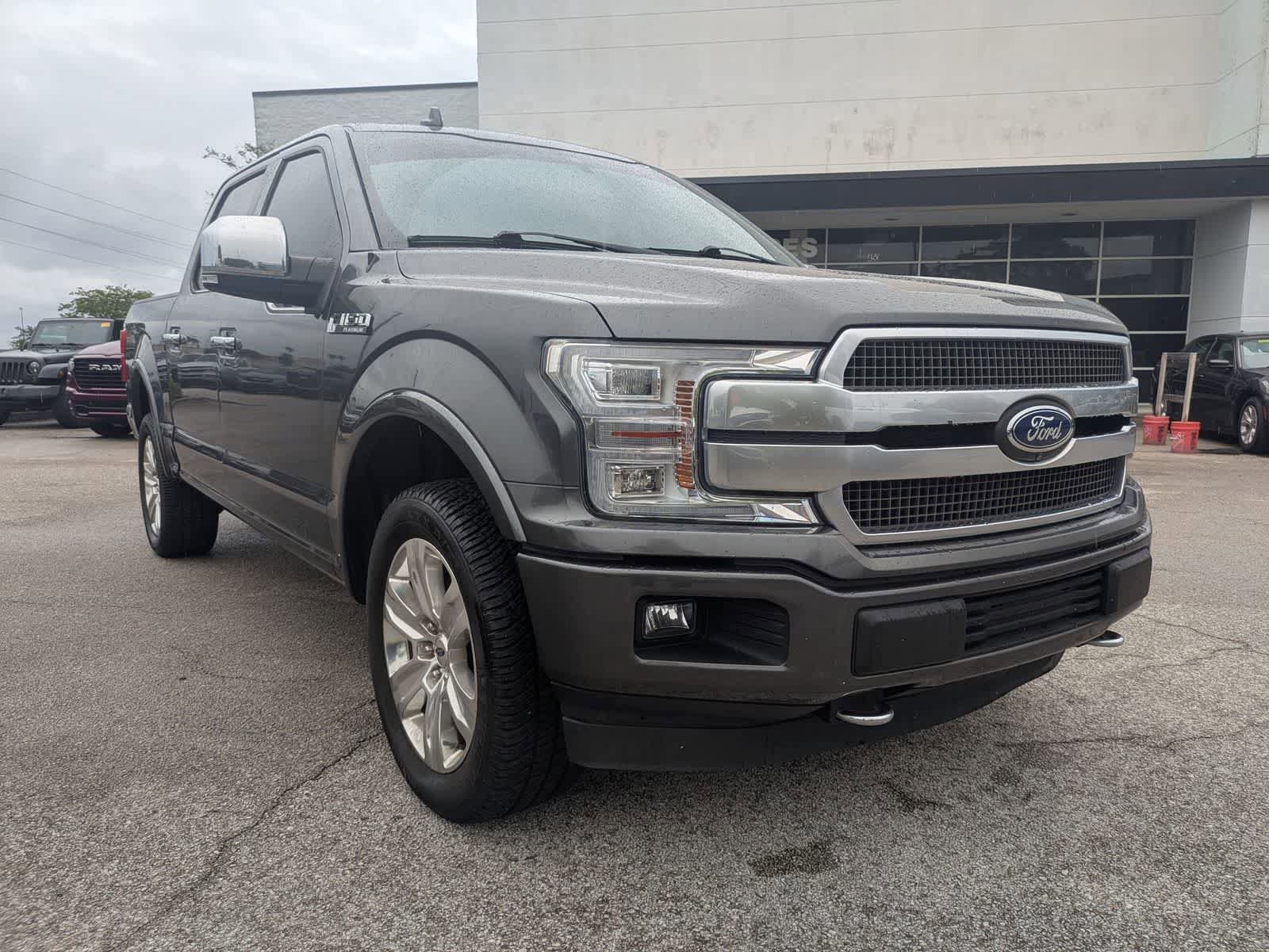 Used 2020 Ford F150 Platinum w/ Equipment Group 701A Luxury AWD/4WD image 3