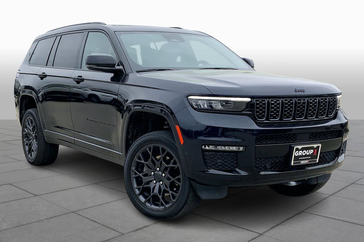 Used 2024 Jeep Grand Cherokee L Summit w/ High Altitude Package image 3