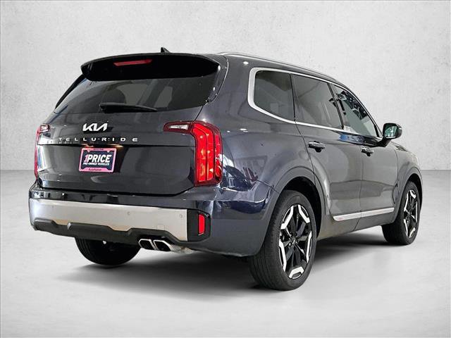 Used 2025 Kia Telluride S FWD image 2