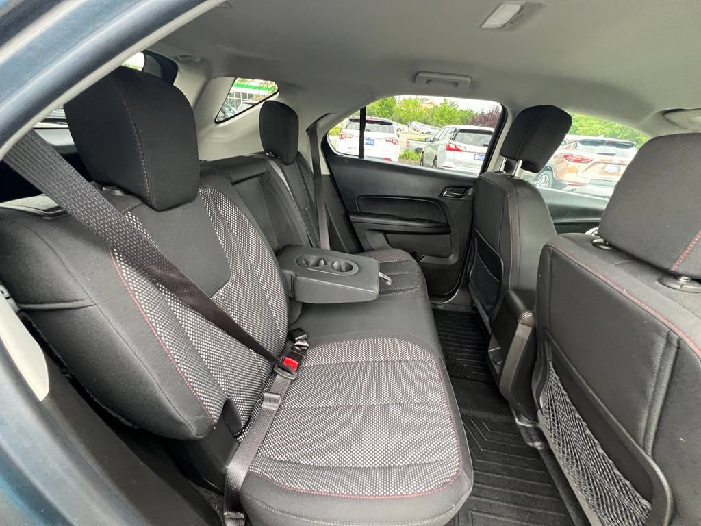 Used 2017 Chevrolet Equinox LT w/ Convenience Package AWD/4WD image 24