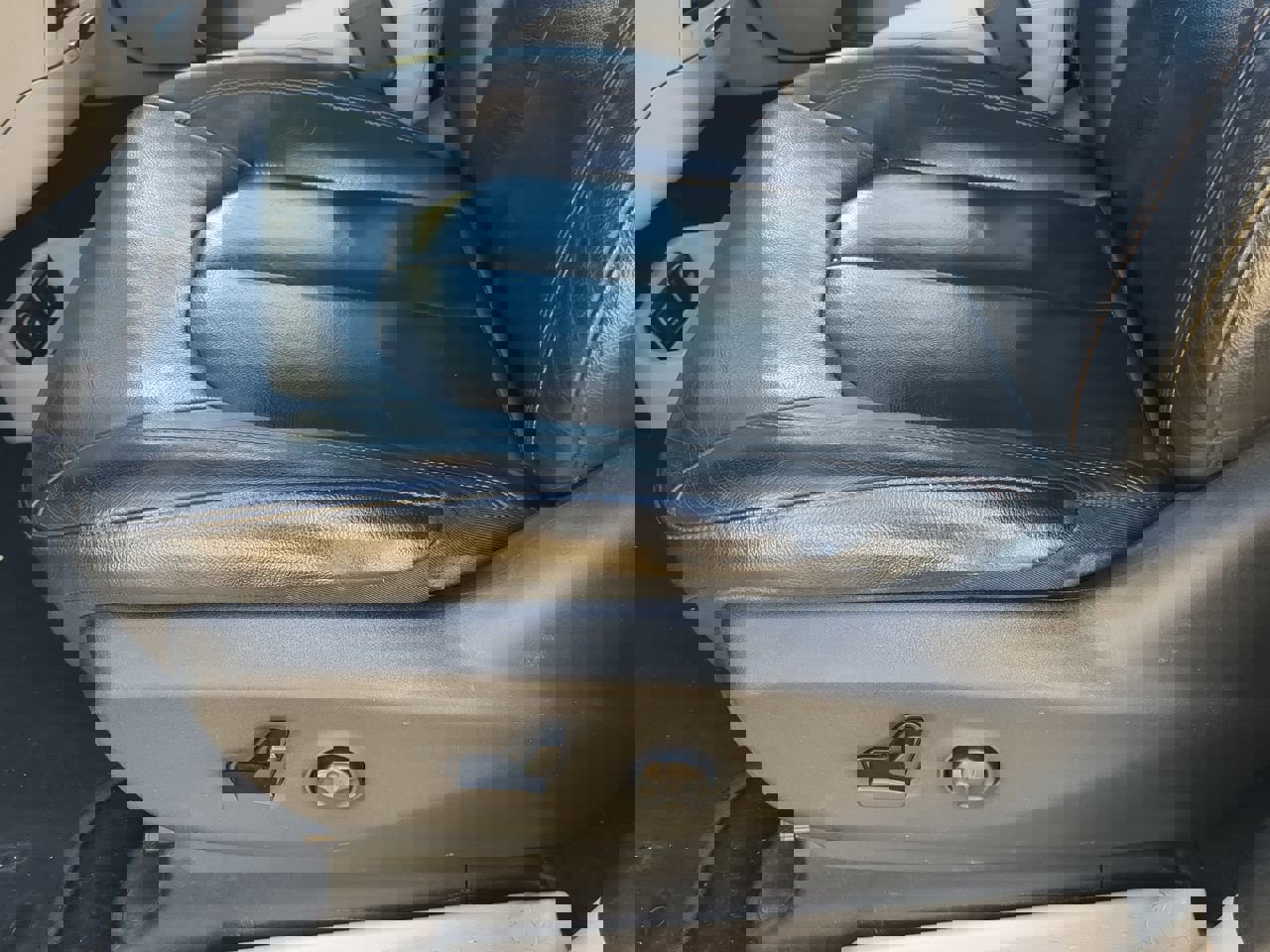 Used 2017 Chrysler Pacifica Touring-L image 16