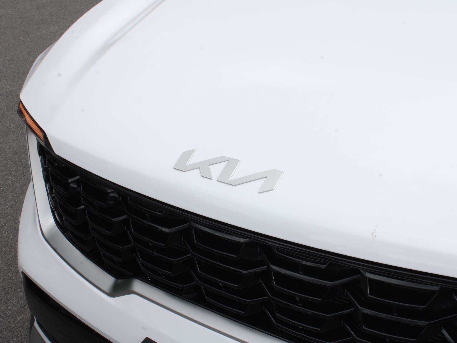 New 2026 Kia Sorento S image 3