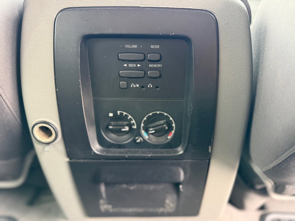 Used 2004 Ford Expedition XLT RWD image 16