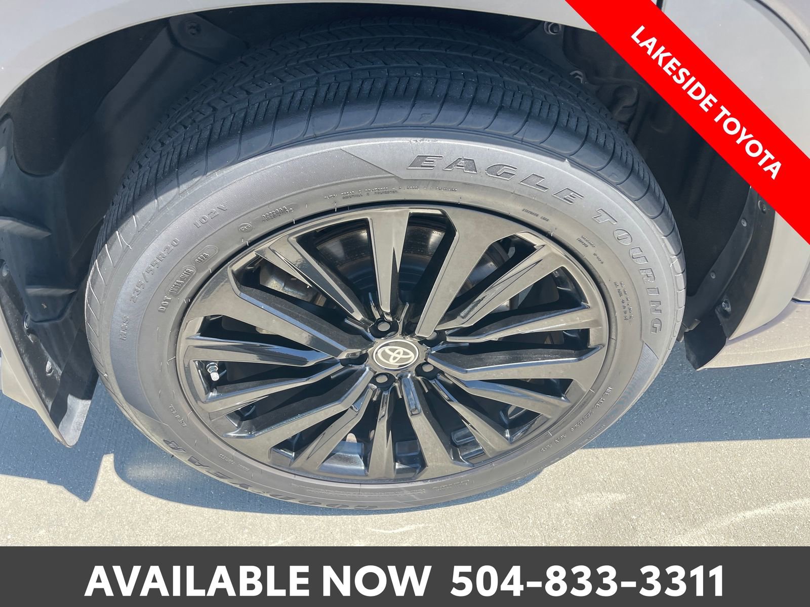 Used 2023 Toyota Highlander XSE FWD image 11