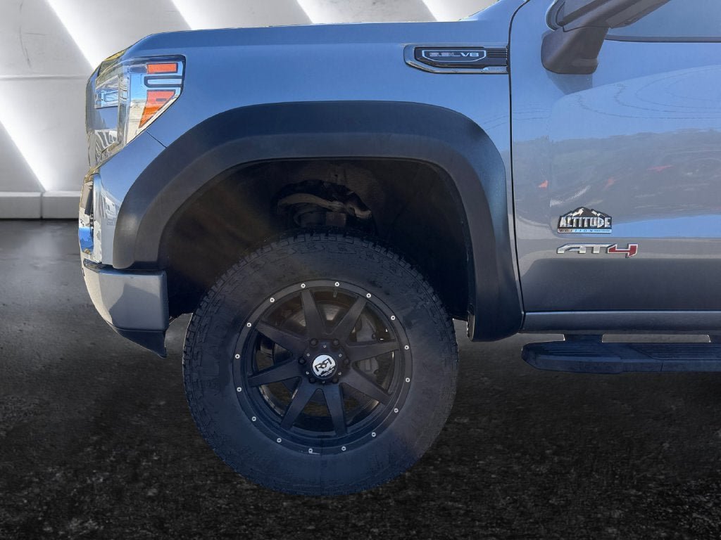 Used 2019 GMC Sierra 1500 AT4 w/ AT4 Premium Package AWD/4WD image 15