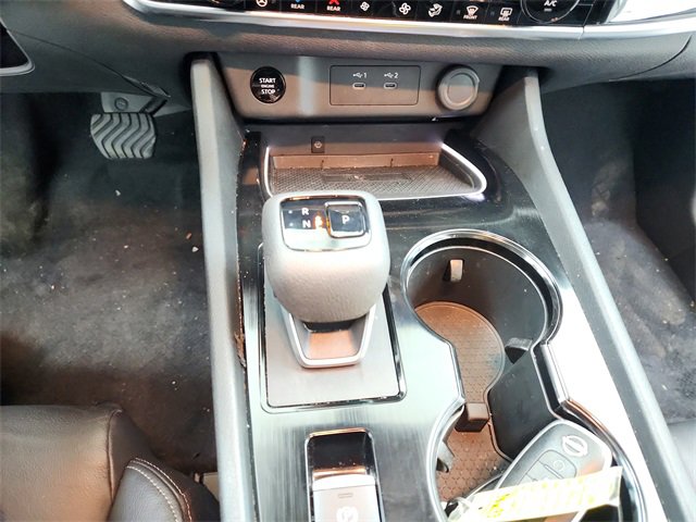 Used 2025 Nissan Rogue SL w/ Tech Package image 26