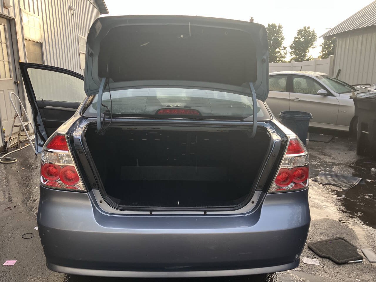 Used 2007 Chevrolet Aveo LS FWD image 32