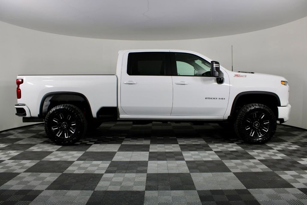Used 2023 Chevrolet Silverado 2500 LT image 9