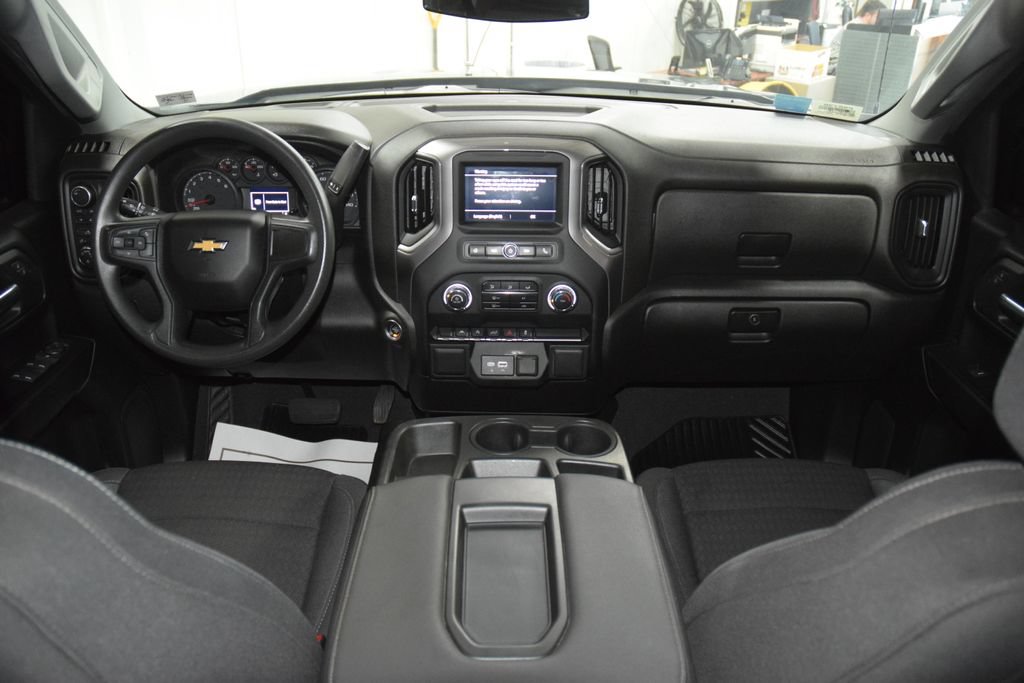 Used 2023 Chevrolet Silverado 1500 Custom AWD/4WD image 29