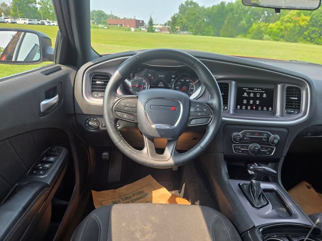 Used 2020 Dodge Charger SXT w/ Blacktop Package RWD image 19